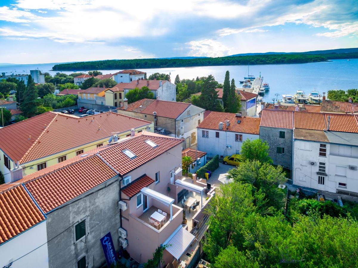 Apartments Punat Downtown Buitenkant foto