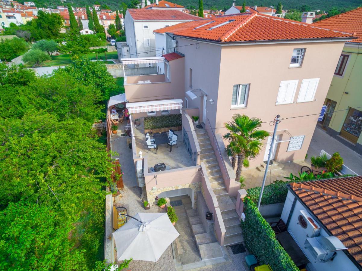 Apartments Punat Downtown Buitenkant foto